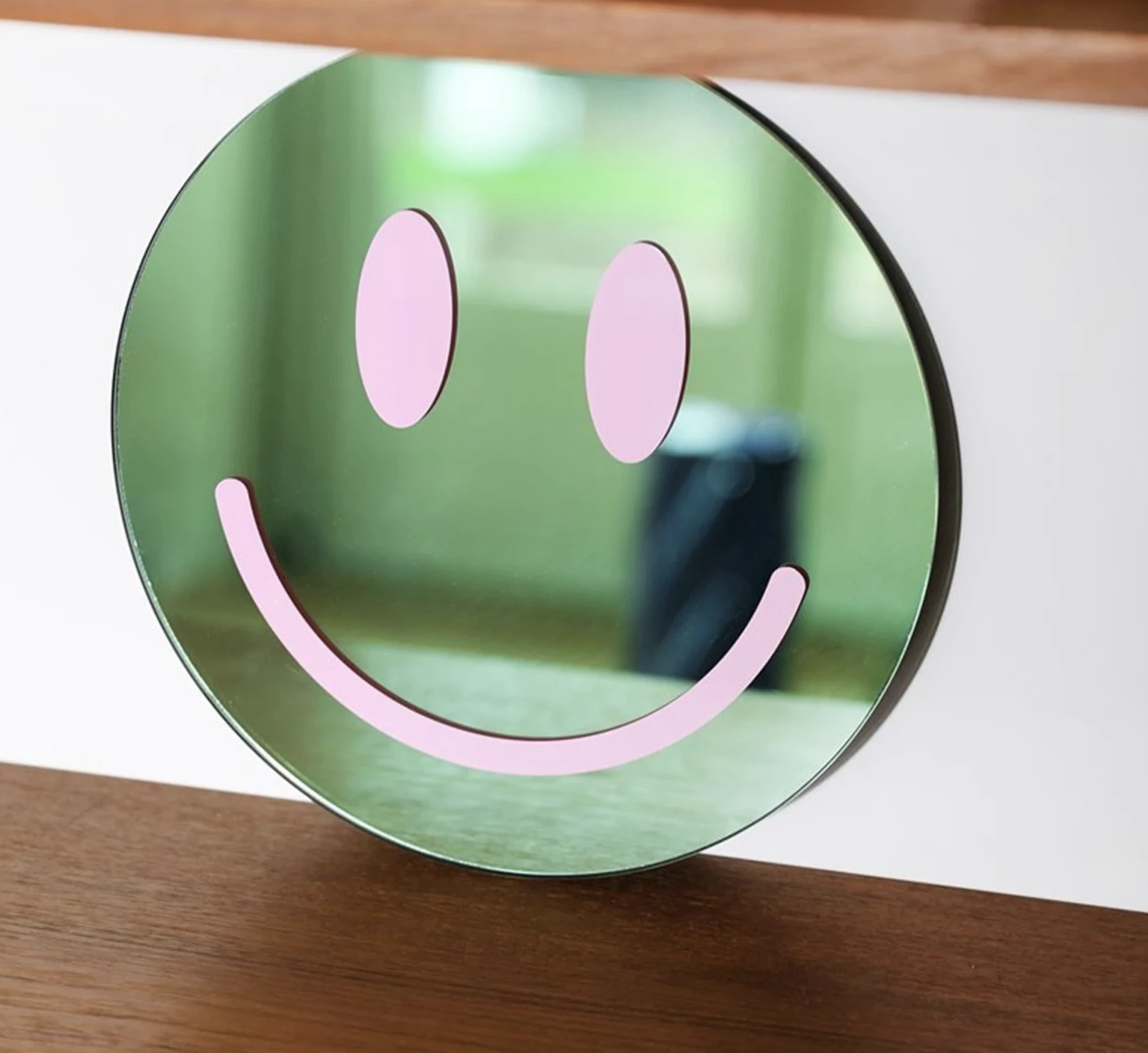 &klevering Smiley Face Mirror 4 &klevering Smiley Face Mirror