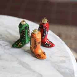 &klevering Set of 3 Glass Christmas Ornaments - Boots