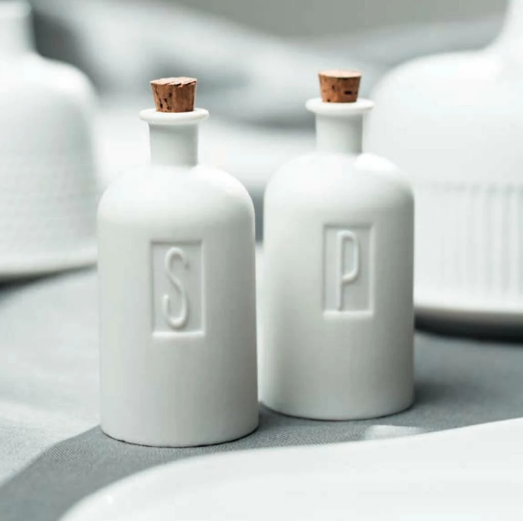 &klevering Porcelain Salt And Pepper Pot 4 &klevering Porcelain Salt And Pepper Pot