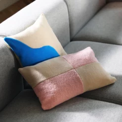 &klevering Pink Check Cushion