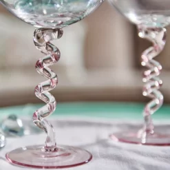 &klevering Pink Spiral Champagne / Cocktail Glasses